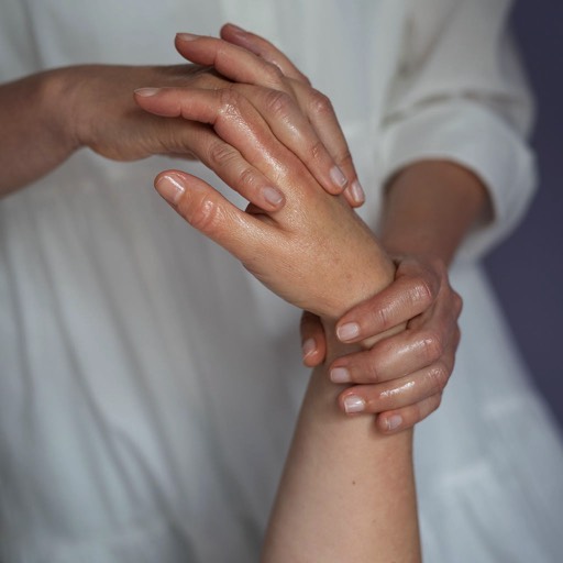 Massage der Hände